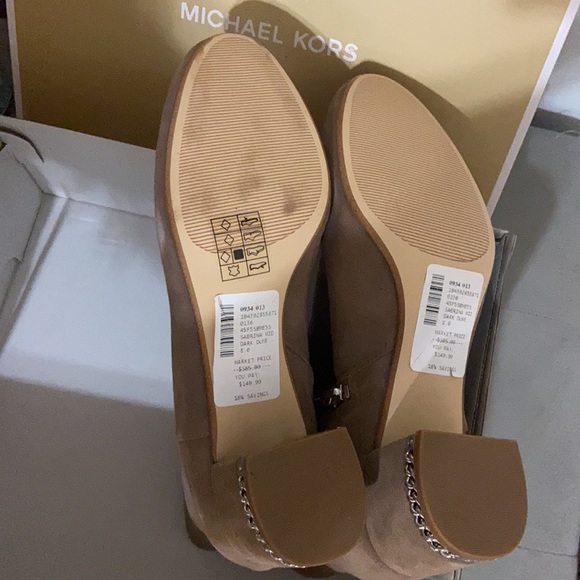 Michael Kors Sabrina Mid Bootie Suede - Picture 2 of 6